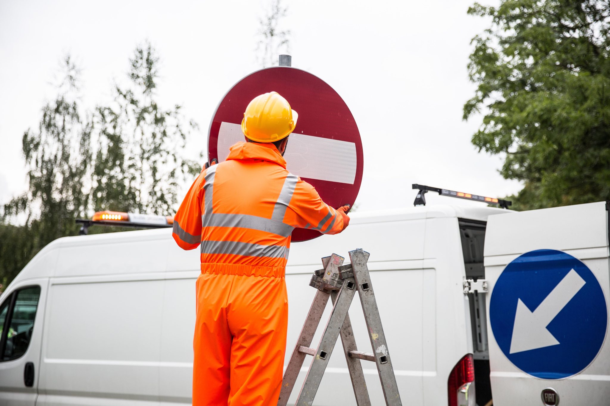 Professionele bouw werkkleding collectie met beschermende kleding voor alle beroepstakken in de bouwsector
